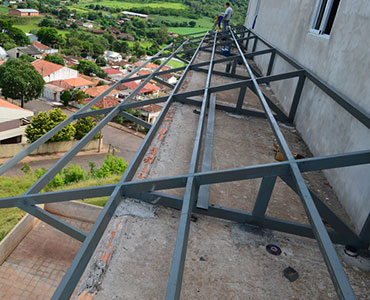 Construção de telhado - Tecnocalhas Funilaria Porto Alegre